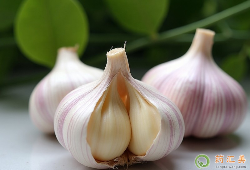 大蒜生吃有哪些好處 大蒜生吃有哪些好處
